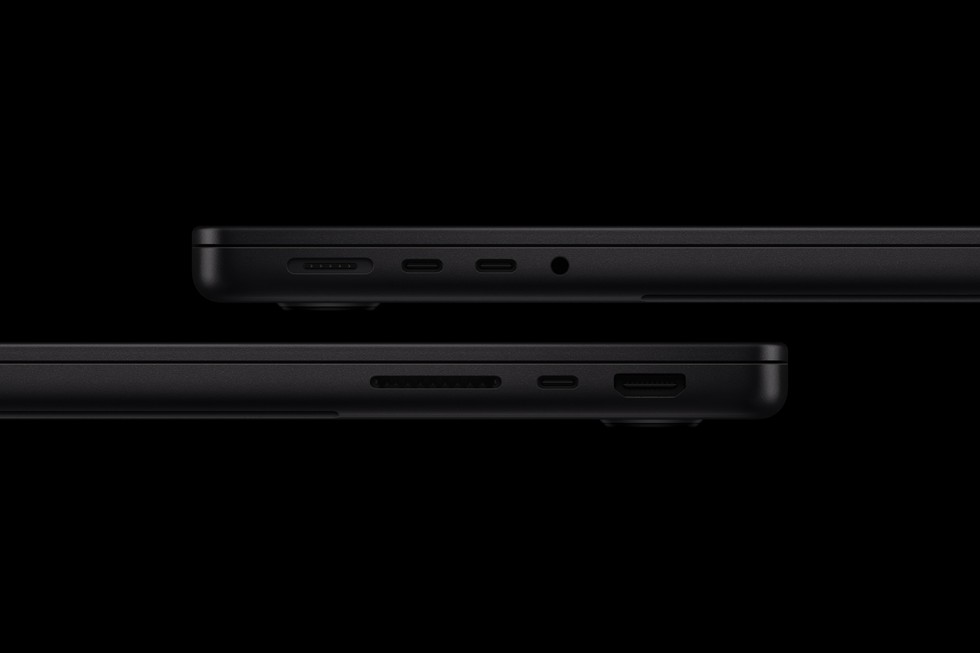 14인치 맥북 프로 M6 본체 양옆의 포트 구성을 보여주는 Apple 공식 이미지